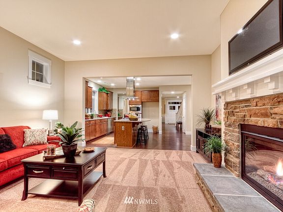 2nd image of 7242 Tobermory Circle SW #19