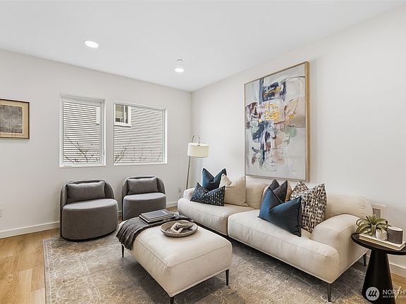 2nd image of 12524 15th Avenue NE #B