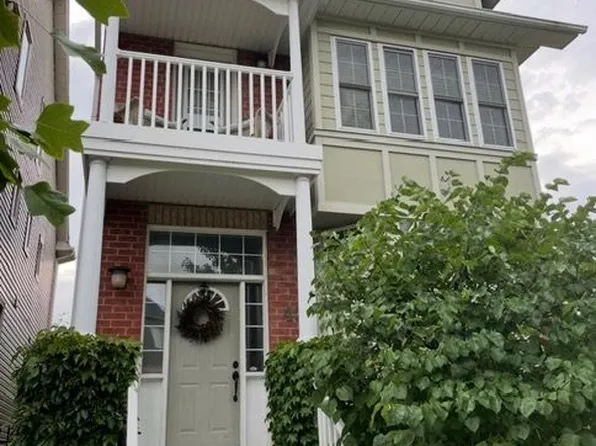 42 Cornell Meadows Ave, Markham, ON L6B 1B6