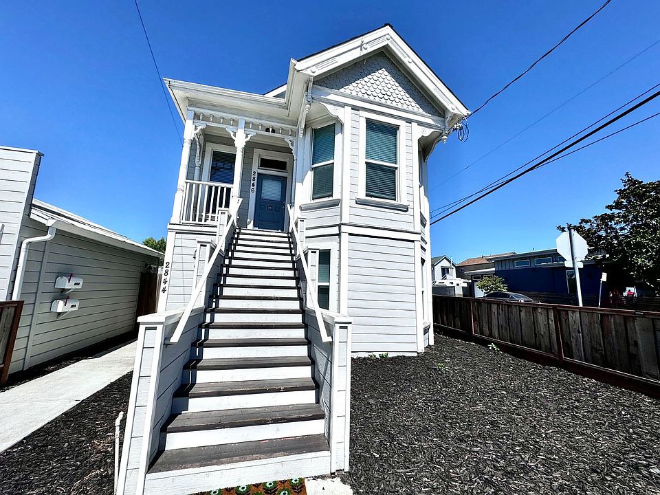 1st image of 2844 & 2846 E 9th St #2844