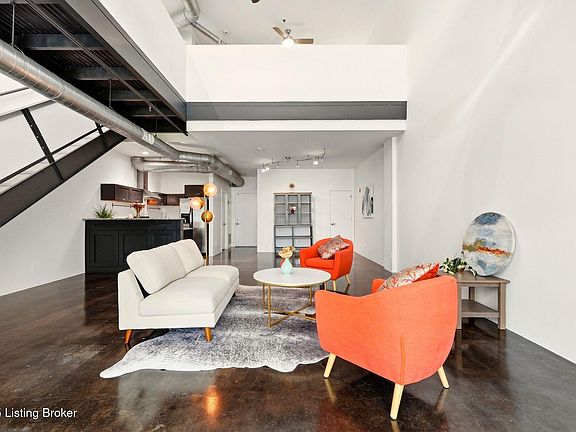 2nd image of 400 E Main St Unit 308