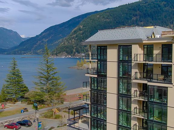 4th image of 120 Esplanade Ave #602