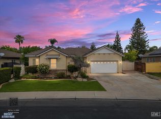 9406 Kingsmill Ln, Bakersfield, CA 93312