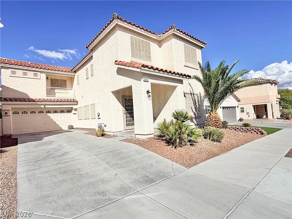 5 bed, 3.0 bath, 2419 sqft, $2,550 — Photo 1