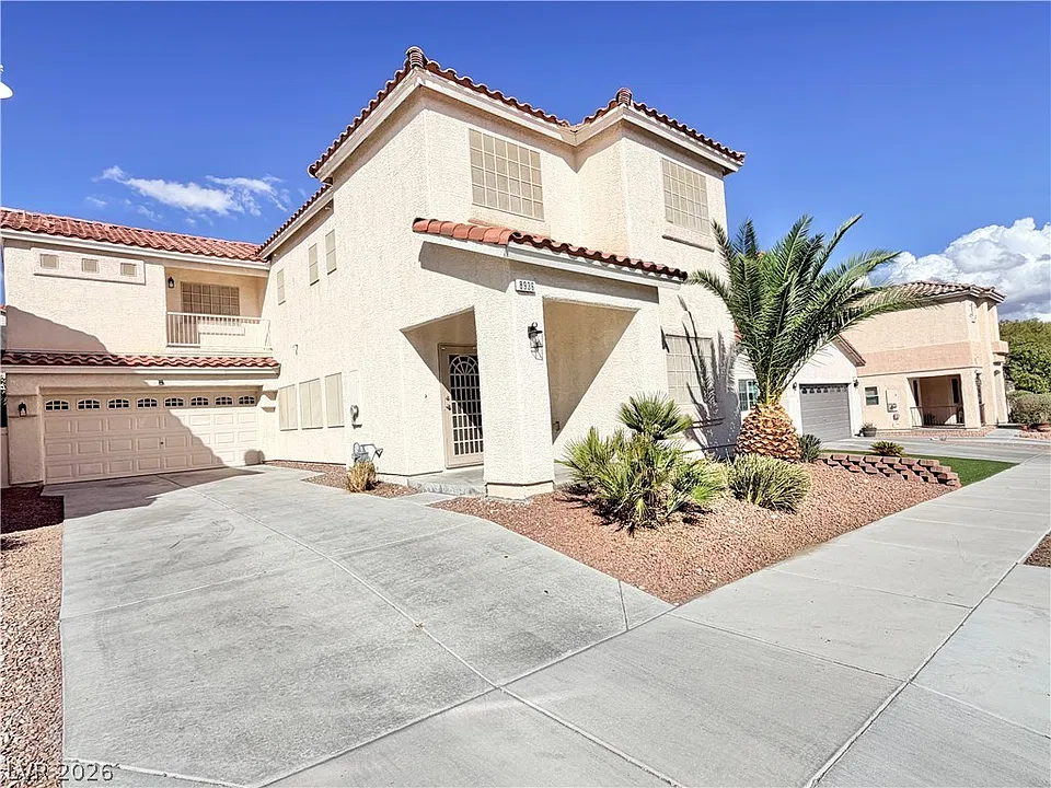 8936 Snowtrack Ave