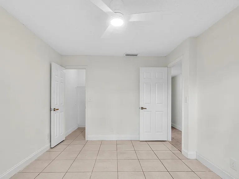 2510 Riverside Dr #2510 — Photo 30