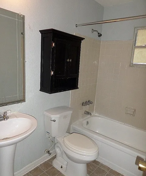 6914 Waycross Ave — Photo 8