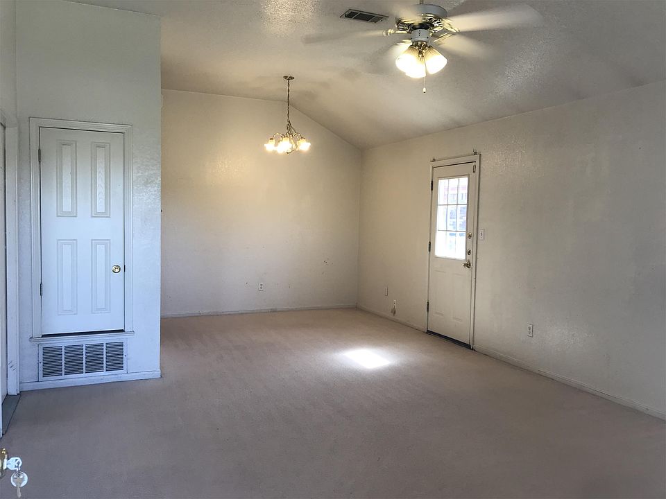 1st image of 3900 Hitchrock Dr #B