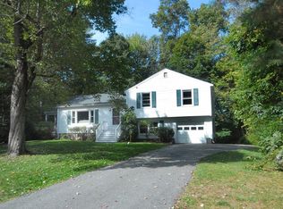 13 Beverly Rd, Acton, MA 01720