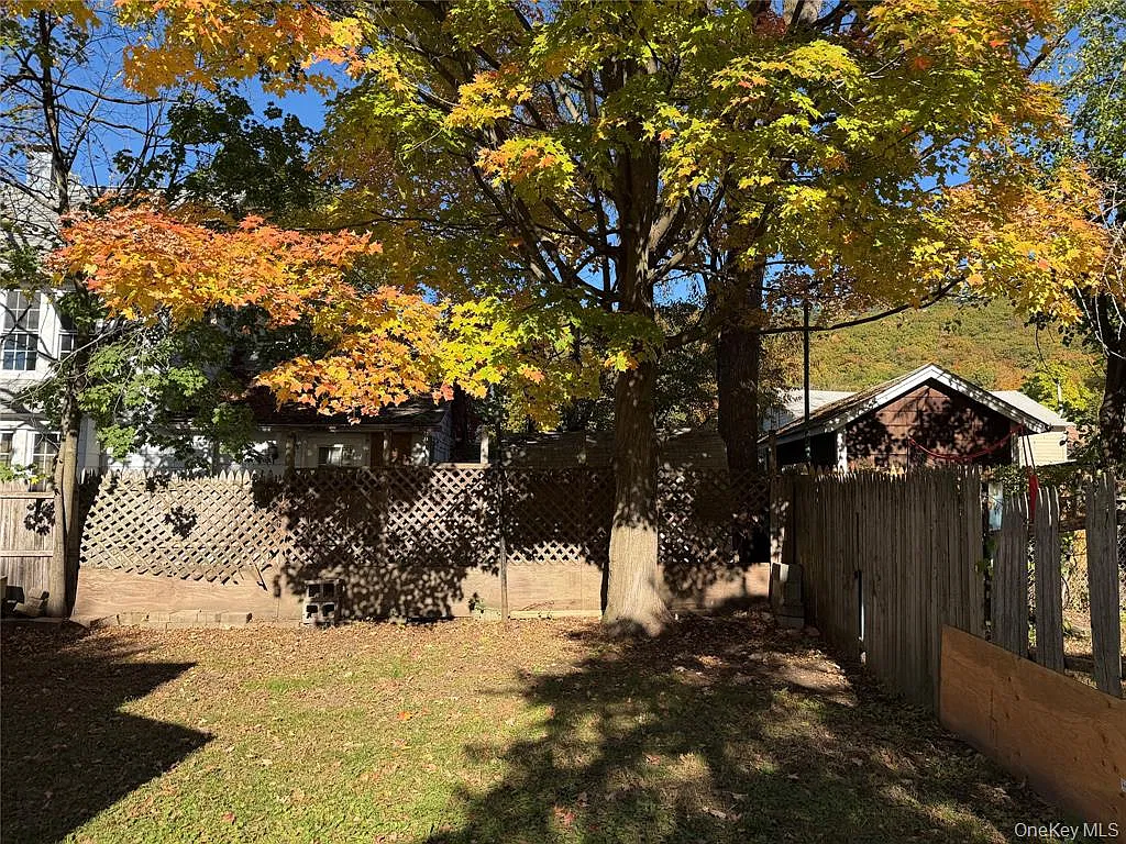 2 bed, 1068 sqft, $2,350 — Photo 2