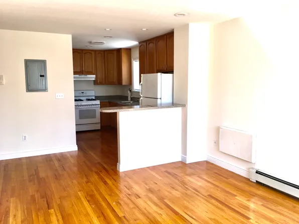 (undisclosed Address), Bronx, NY 10470