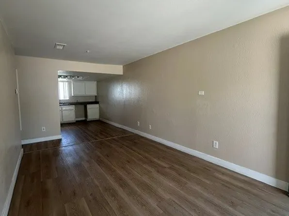1365 W Stoneridge Ct #10, Ontario, CA 91762