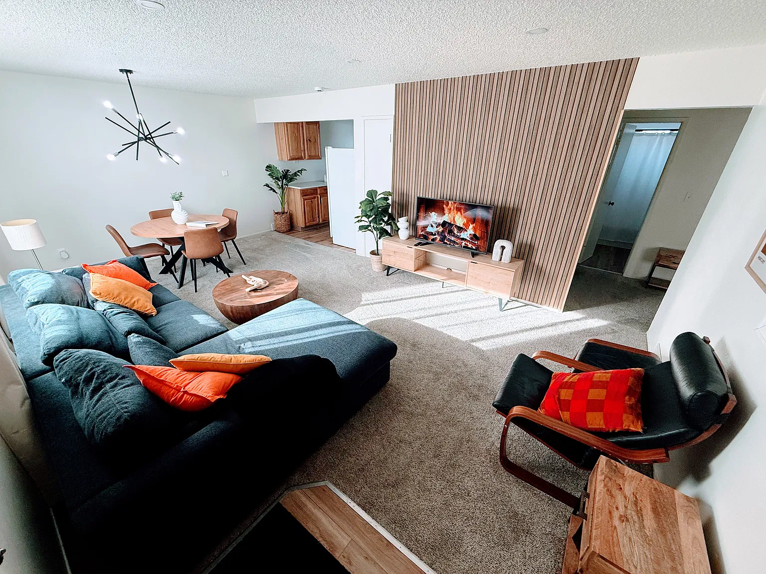 3 bed, 952 sqft, $1,650 — Photo 3