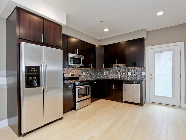 432 Cross St — Photo 2
