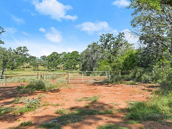 5th image of 170 Split Oak Rd