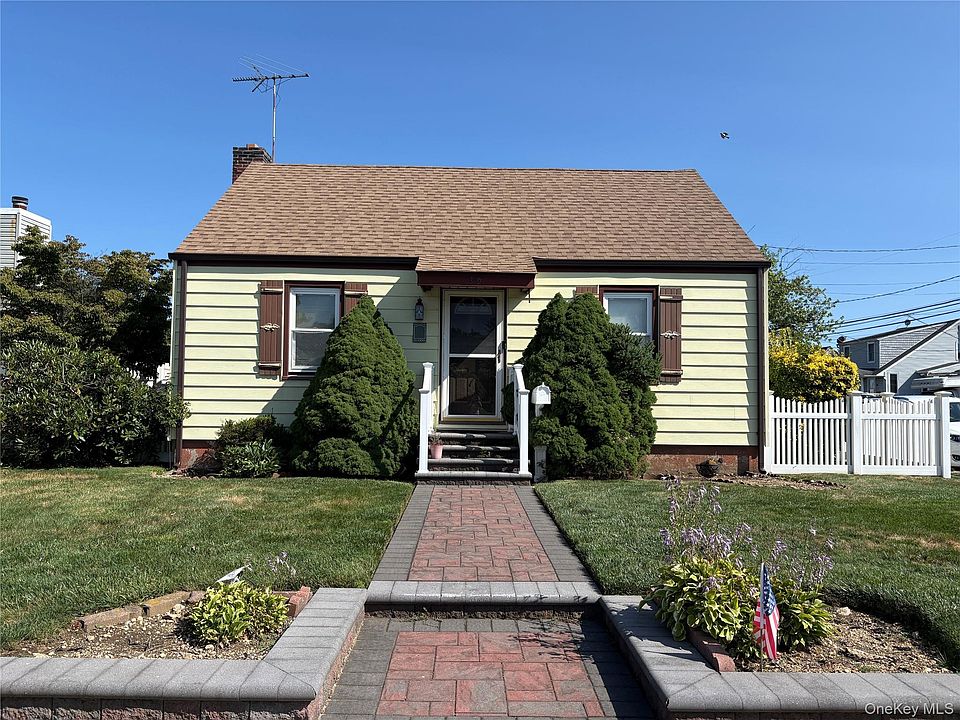 1st image of 39 Emma Street