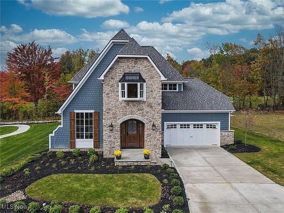 2nd image of 2 Trentstone Cir
