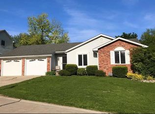 132 Timber Run Ct, Collinsville, IL