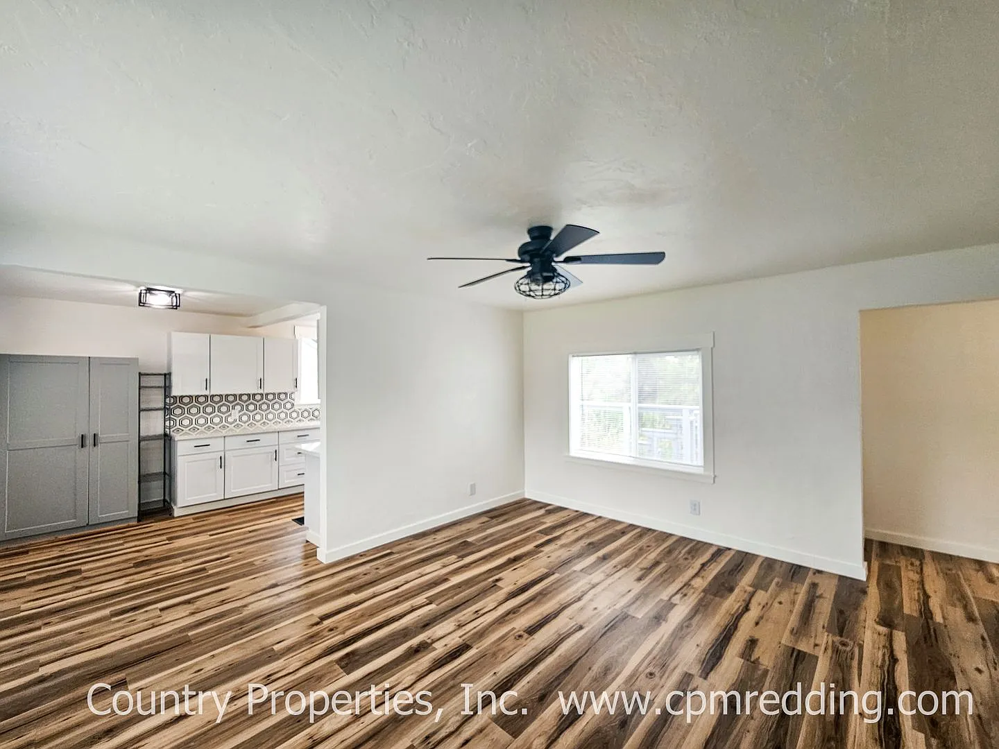 Stunning Renovation on this House with Huge Bonus Room and Attached Garage! — Photo 3