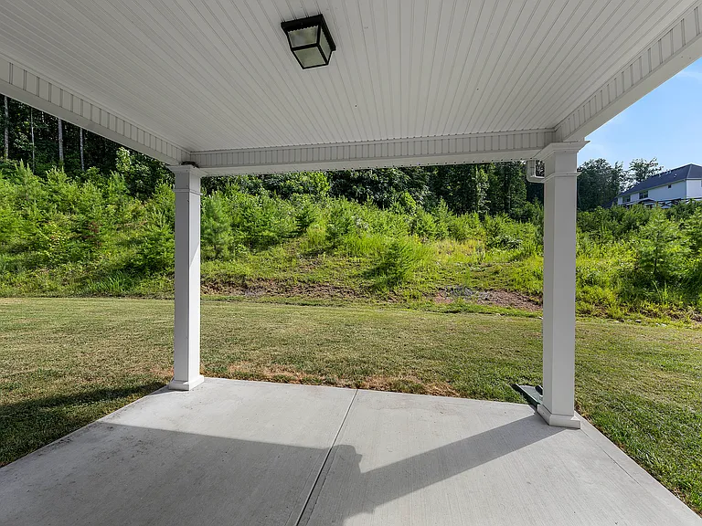 2107 Kangaroo Ln — Photo 35