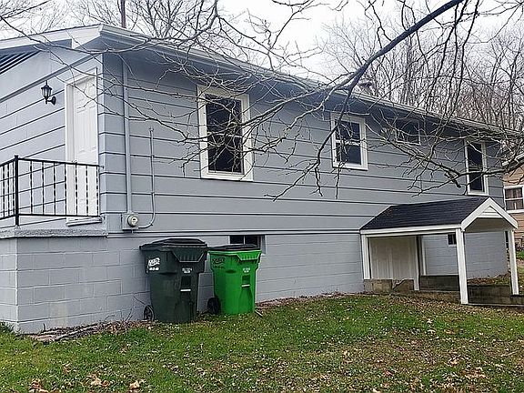 4th image of 833 Buckeye St