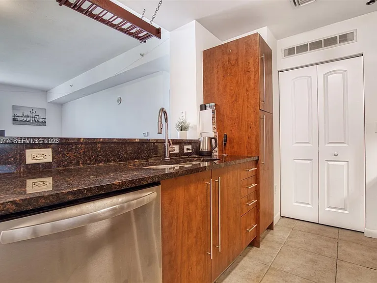 7355 SW 89th St #425N — Photo 14