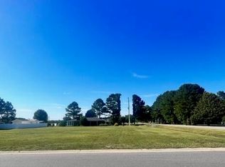 229 Riverbend Rd N, Goldsboro, NC 27530