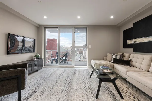 Sold by Nest Seekers International | media 2