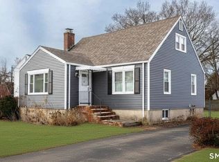 85 Green St, Stratford, CT 06615