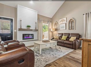 1301 Amberley Woods Dr, Helena, AL 35080