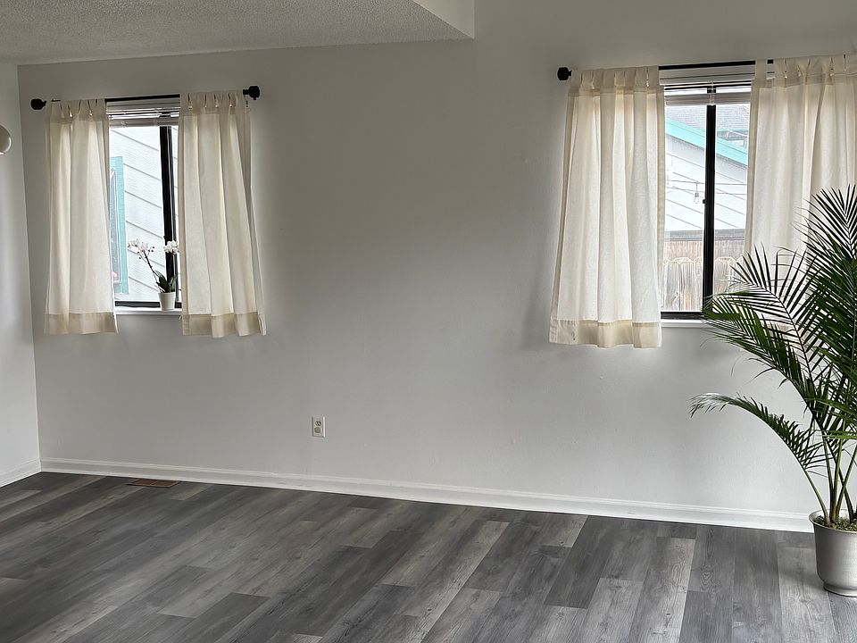 Main living area outside of kitchen