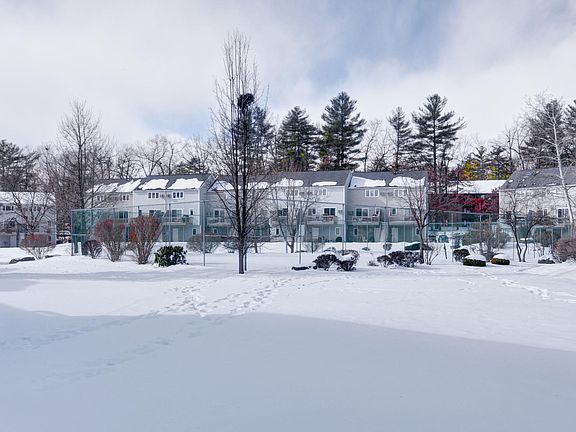 Community area with tennis courts