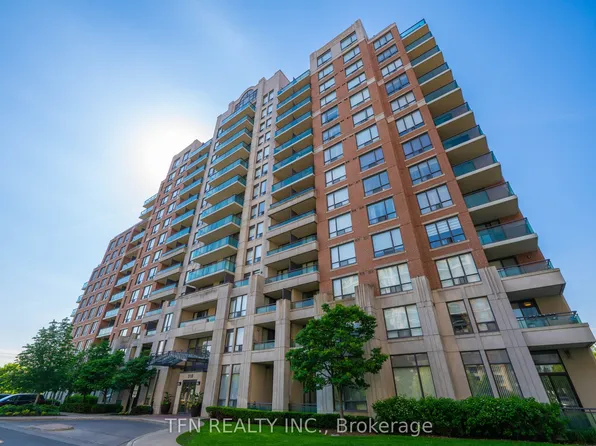310 Red Maple Rd #605, Richmond Hill, ON L4C 0T7