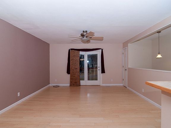 5th image of 266 Woodland Dr