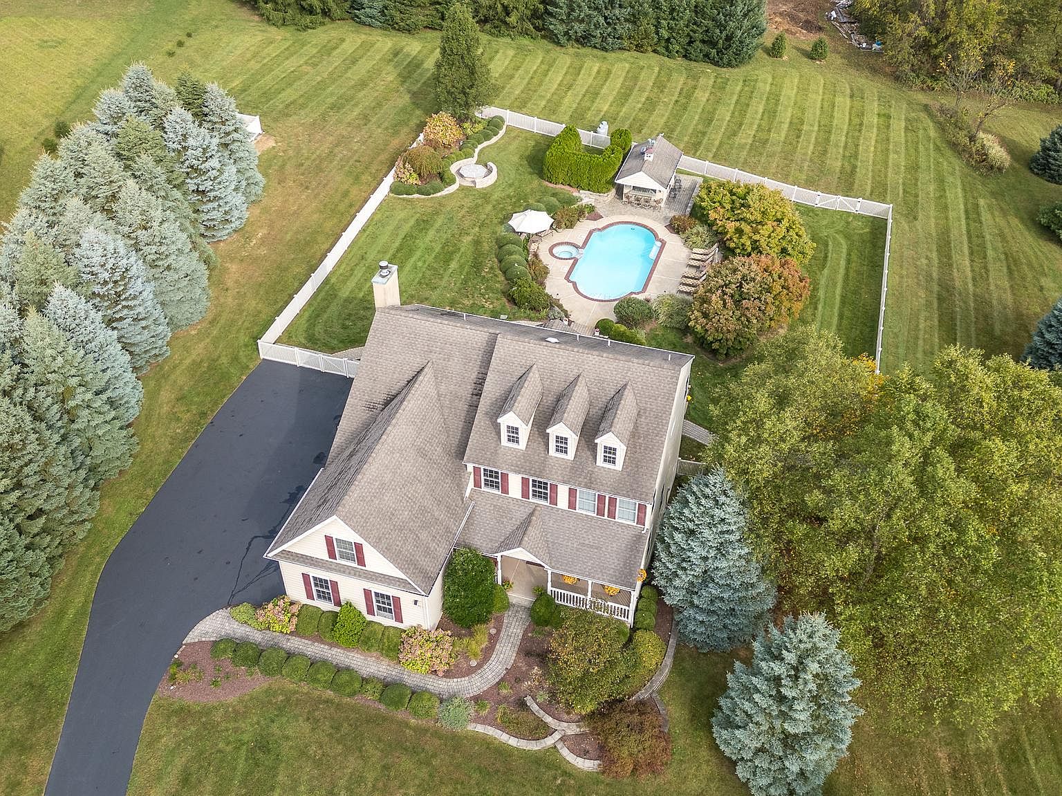 30 Alexander Rd, Kintnersville, PA 18930 | Zillow