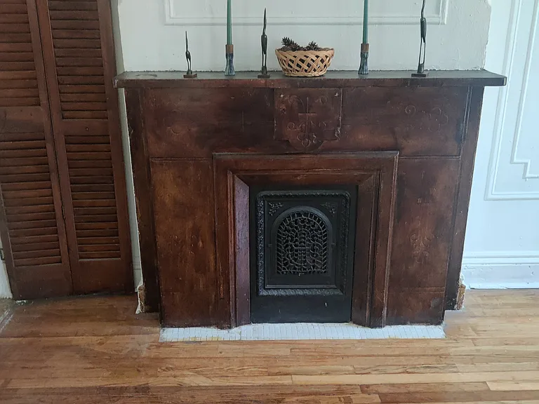 683 Monroe St #2 — Photo 4