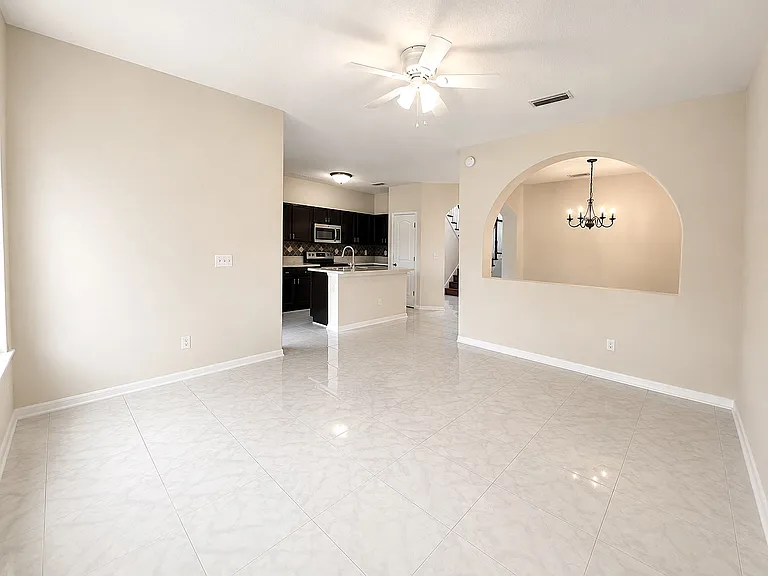 272 Beech Brook St — Photo 6
