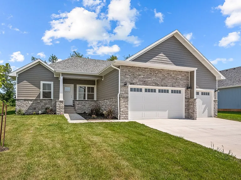 2205 W Mason Pl — Photo 3