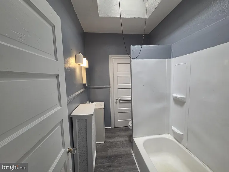302 W Louden St — Photo 19