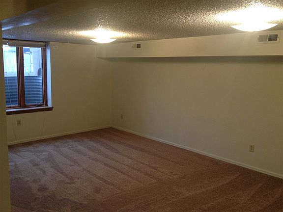 3rd image of 208 E Clark St Unit D
