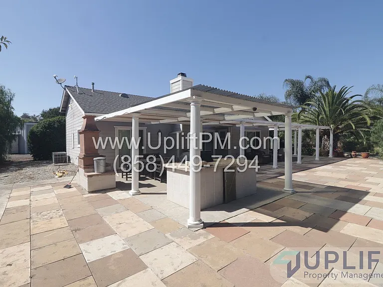 22845 Vista Ramona Rd — Photo 2