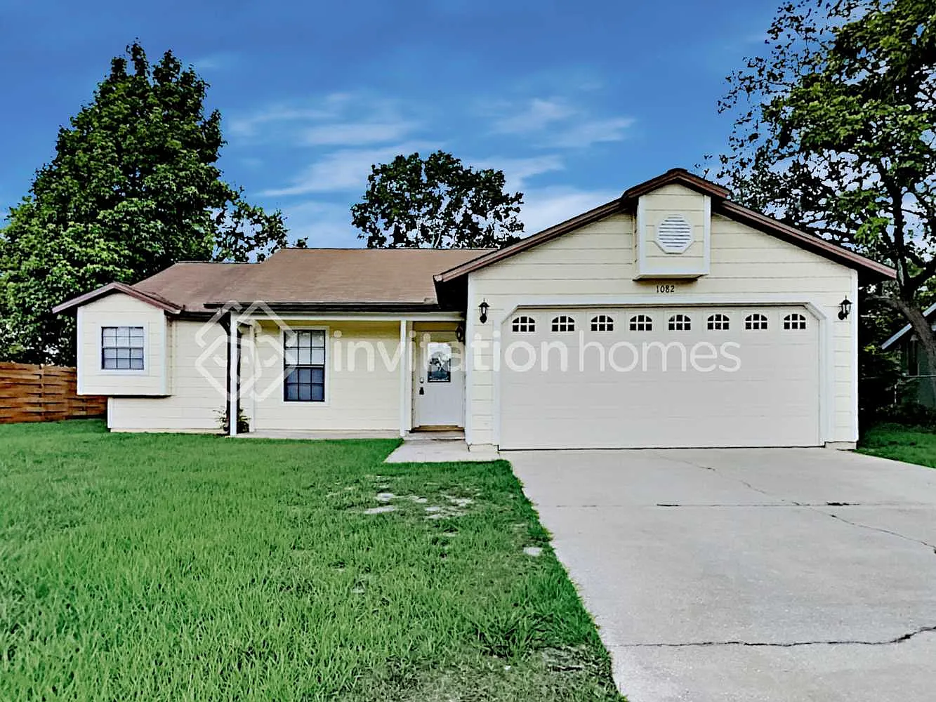 1082 Leeward Dr Deltona, FL 32738 — Photo 1