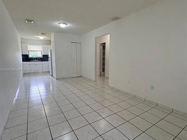 231 E 7th St #202 — Photo 5