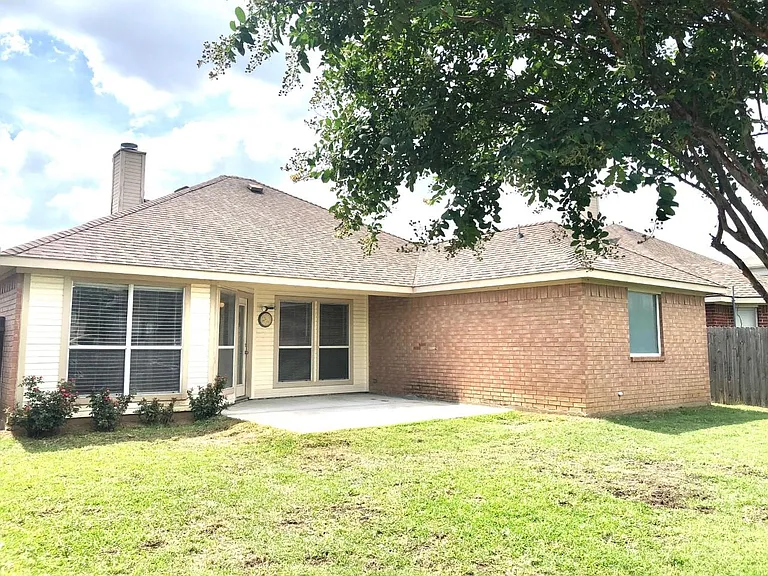 5617 Wellston Dr — Photo 21
