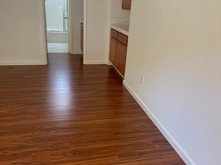 1546 Diamond St — Photo 3