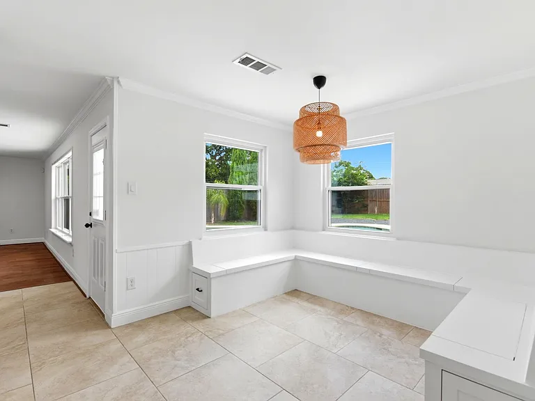 4810 Bayou Vista Dr — Photo 23