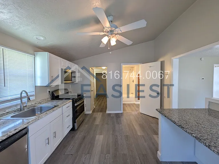 1110 E Frederick St — Photo 9