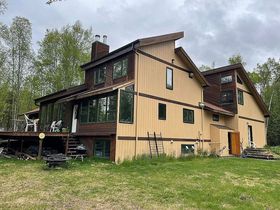 2nd image of 21112 Oberg Rd