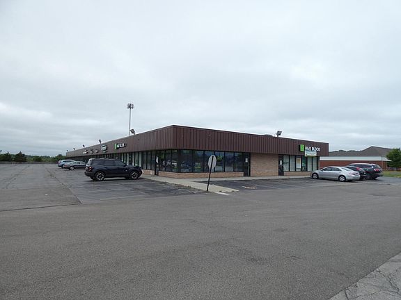 3rd image of 3202 Northwest Hwy #A-b