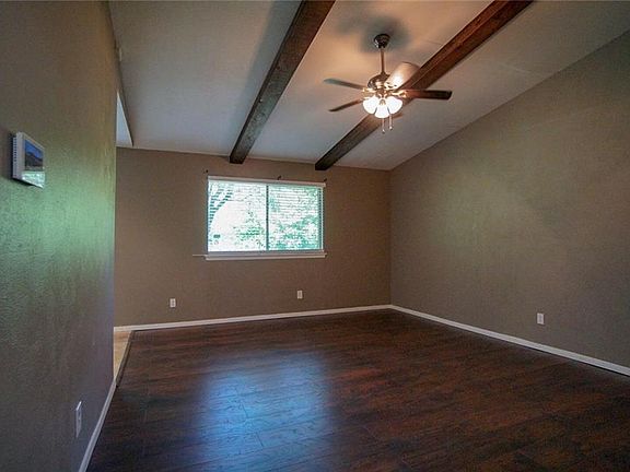 4th image of 3444 North Ave